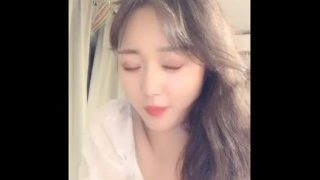 漂亮姑娘自慰